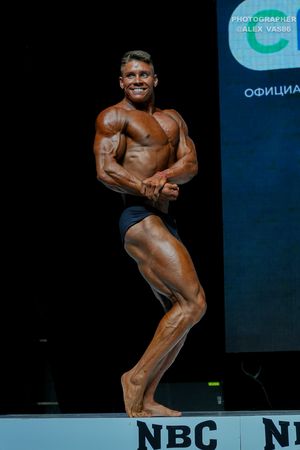 CLASSIC PHYSIQUE ЮНИОРЫ